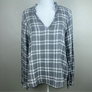 Anthropologie // Cloth & Stone Women’s Gray/White V Neck Plaid Top Sz S